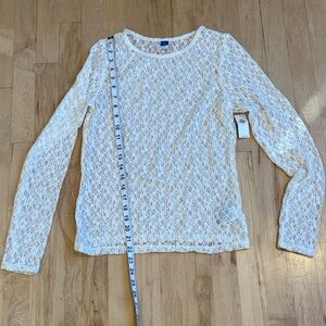 NWT Off White Lace Long Sleeve Top